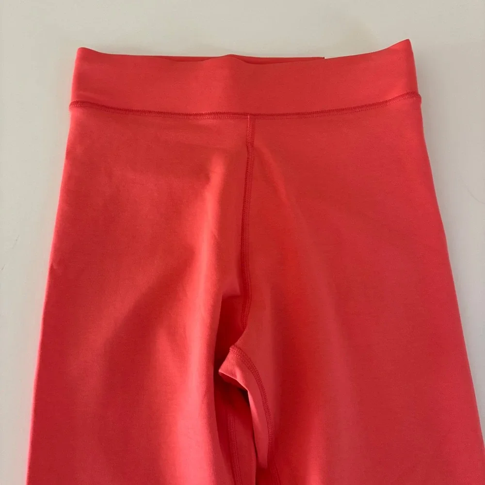 Nike Womens Size Small Sportswear Leggings Coral Pink 7/8 Active Tights NWT‎